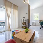 Zlata - House