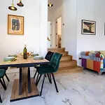 Zlata - House Case de vacanță