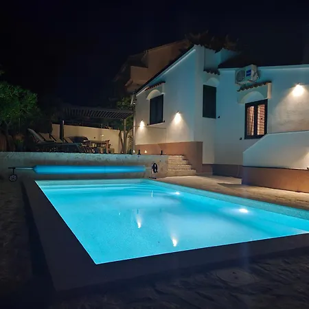 Zlata - House Tatil Evi *