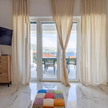 Zlata - House Baška