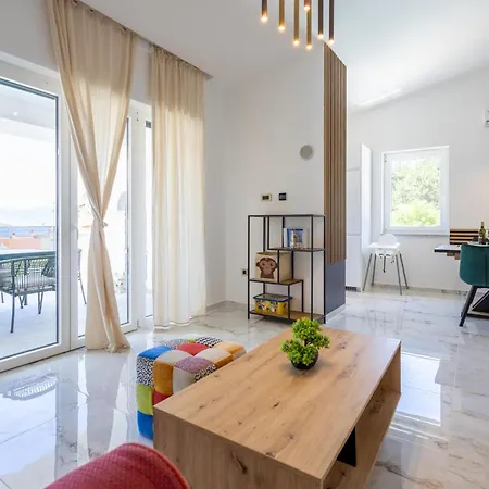 Zlata - House