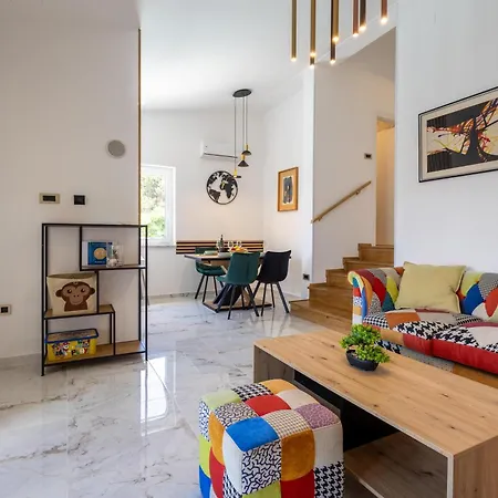 Zlata - House Holiday home *