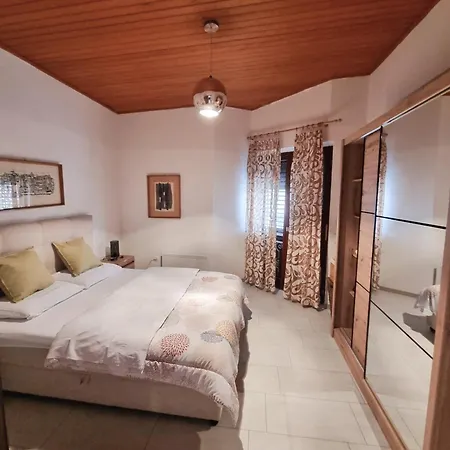 Zlata - House * Baška