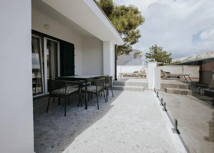 Vikendica Zlata - House Baska (Krk)